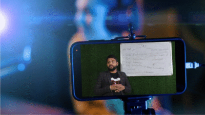 creator commerce revolution Interacting with Audience in Live Session to Build Trust